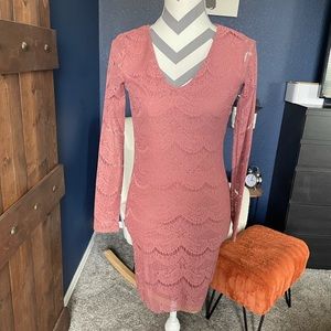 V-neck long sleeve lace dress